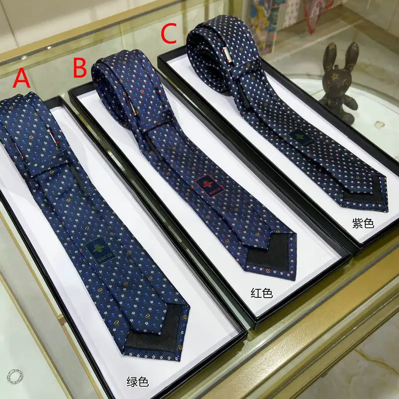 Hot TIES Tie 2109WH0088 0124