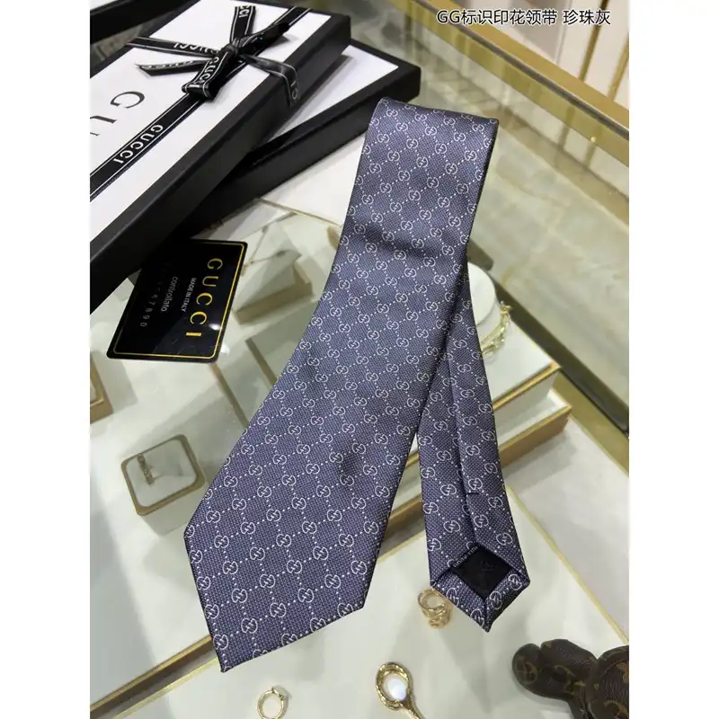 Hot TIES Tie 2210WH0237 0123