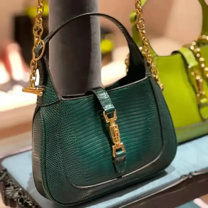 Hot Gucci Bag 2206YA0035 0130