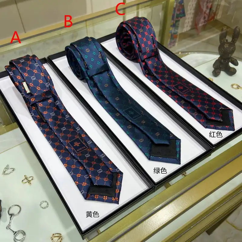 Hot TIES Tie 2109WH0014 0124