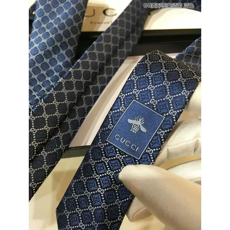 Hot TIES Tie 2109WH0037 0124