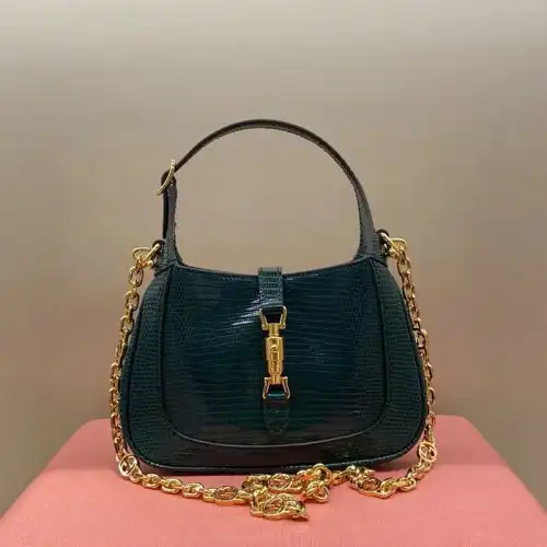 Hot Gucci Bag 2206YA0035 0130