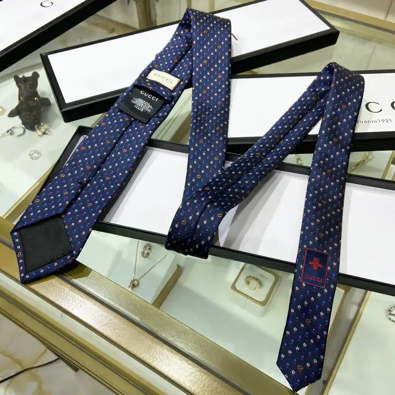 Hot TIES Tie 2109WH0026 0123