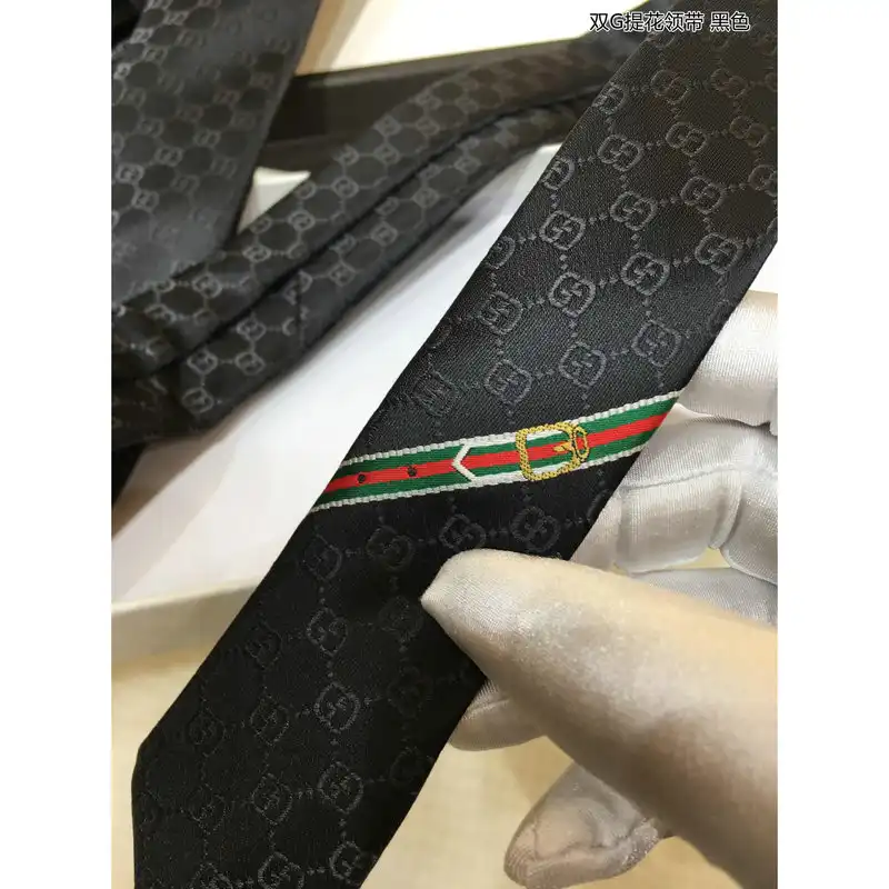 Hot TIES Tie 2109WH0064 0203