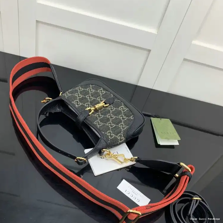 Hot Gucci Bag 2204YA0022 0212