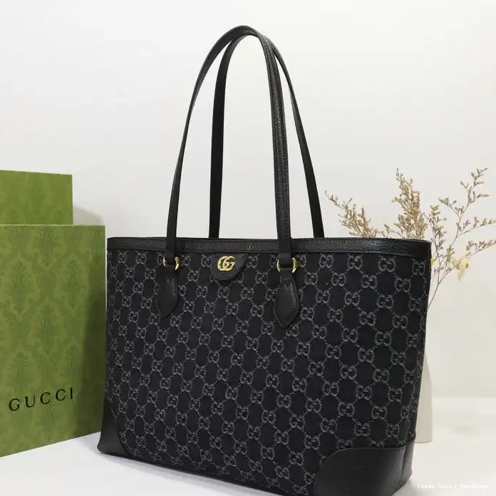 Hot Gucci Bag 2204DJ0044 0211